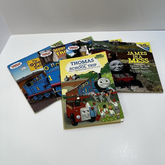Thomas‎ and friends set of 5 childern paperback books - Picture 1 of 12